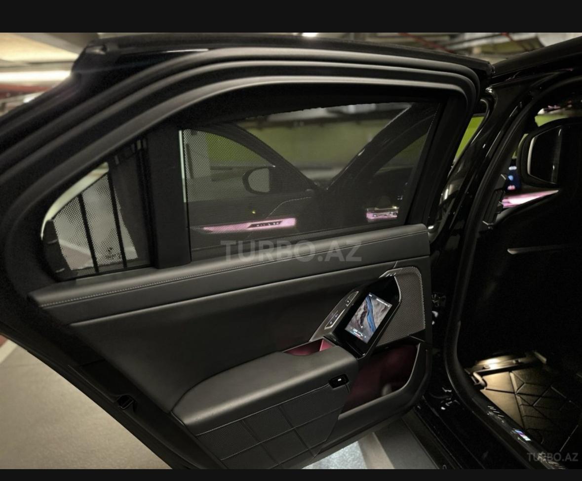 BMW  7 Series 2024 şəkil 6