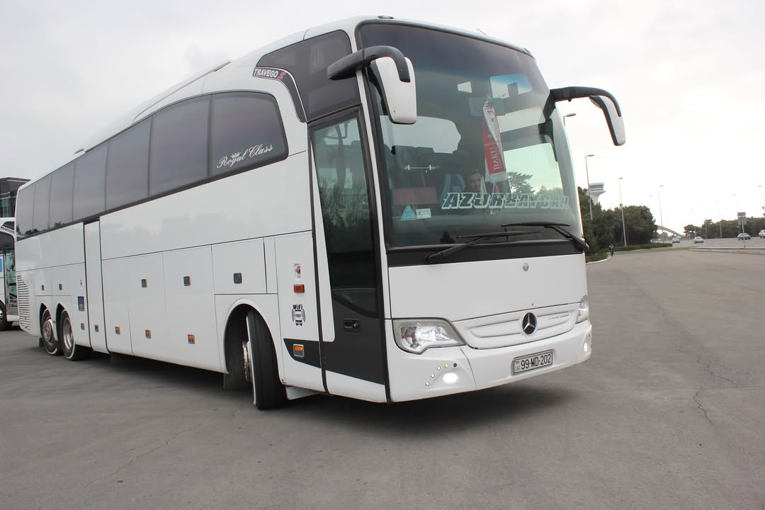 Mercedes-Benz Travego 2009 şəkil 2
