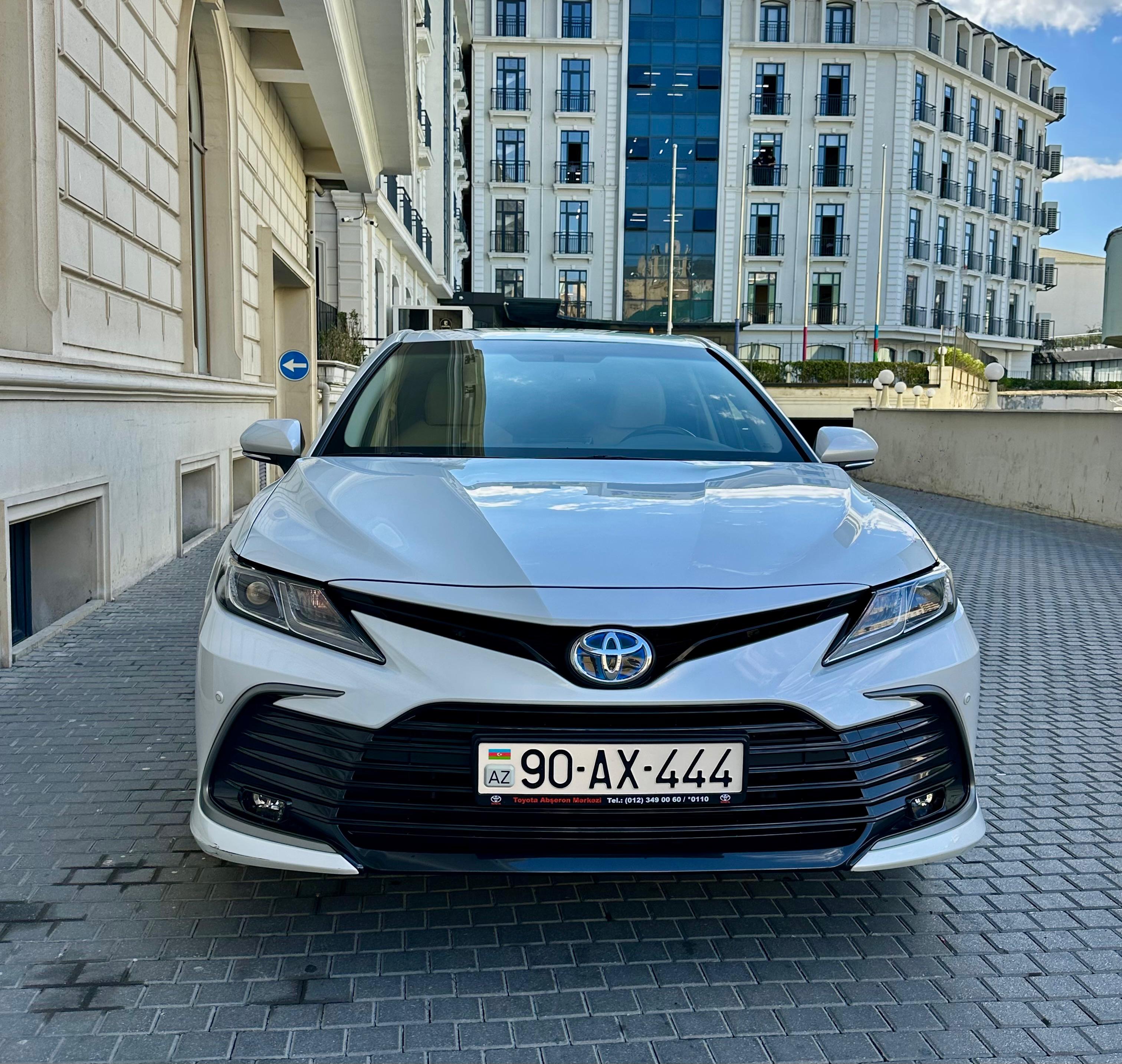 Toyota  Camry