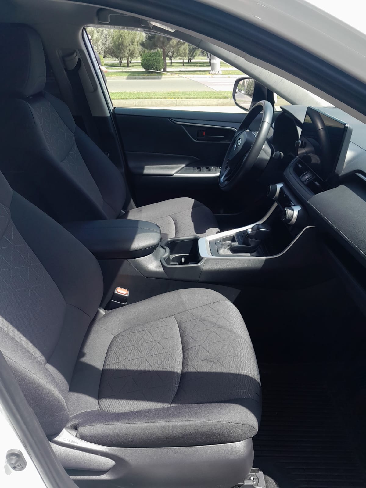 Toyota RAV4 2024 şəkil 4